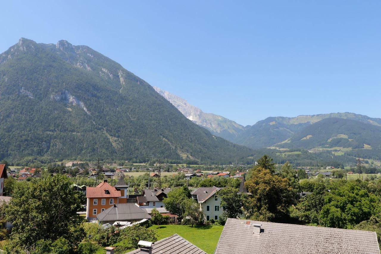 Pension Cafe Maier Golling an der Salzach Exterior photo